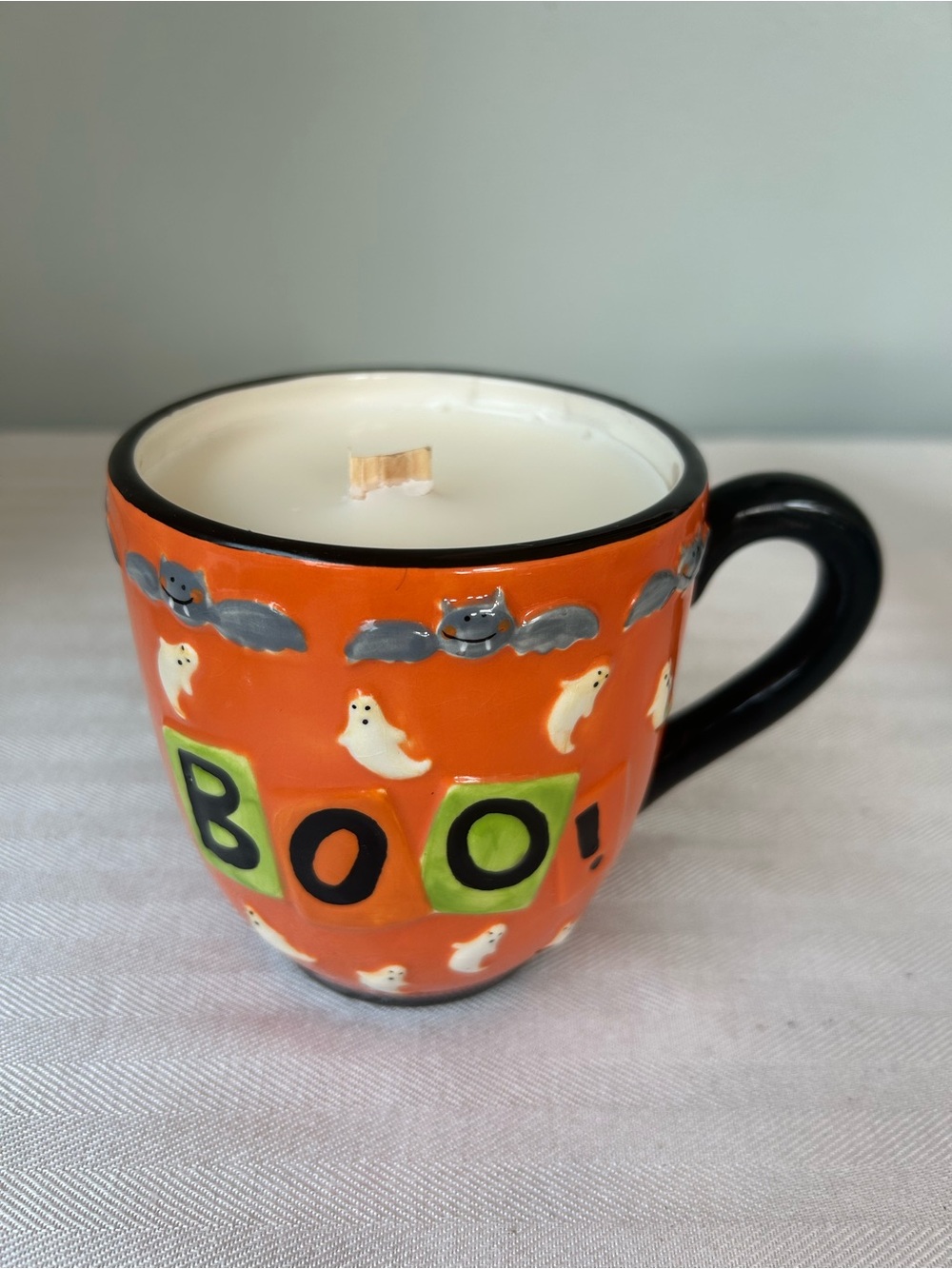 Halloween "BOO" Orange Ghost & Bat Mug Candle